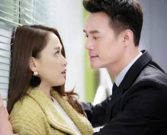 孔雀蓝 第11页