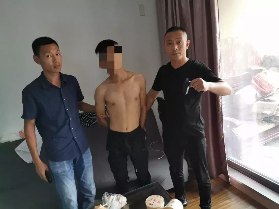 惊涛骇浪 第10页