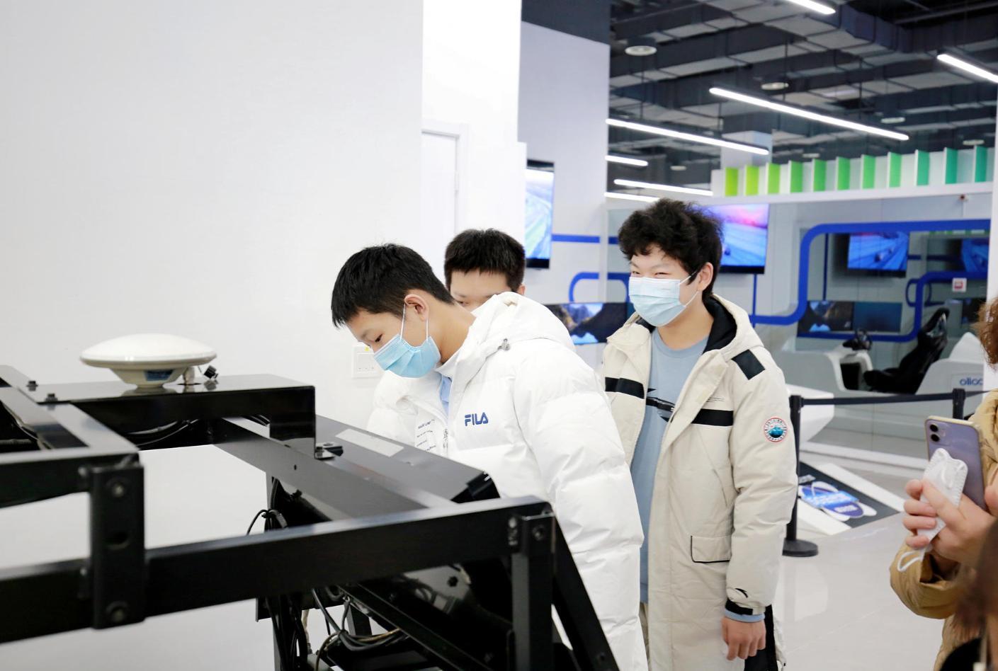 CF体验服下载指南，11月13日最新版本探索与体验