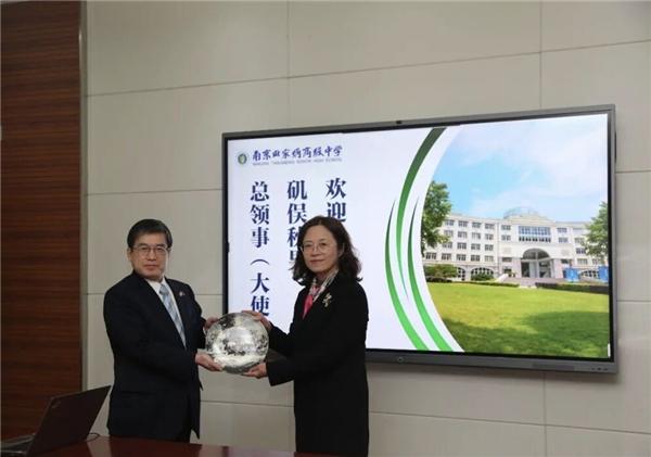 学习变化魔法之旅，新网页升级访问日铸就自信与成就感超越旧我时刻
